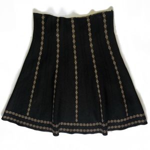 Max Studio Black & Tan Knitted Flirty Skir…